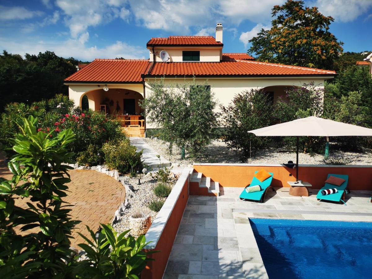 Villa Oasis Кострена Екстер'єр фото