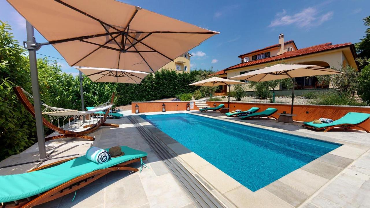Villa Oasis Кострена Екстер'єр фото
